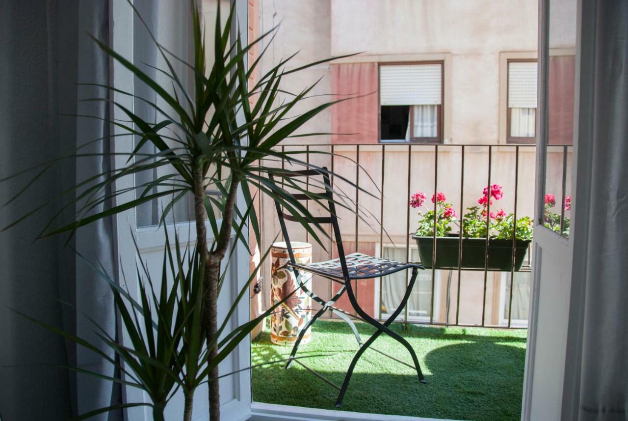 Plaza De Toro Studio Apartment อาลิกันเต ภายนอก รูปภาพ