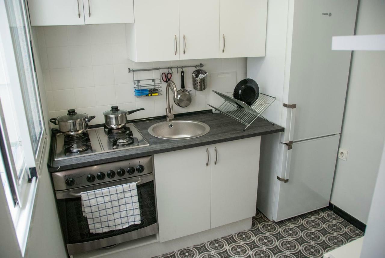 Plaza De Toro Studio Apartment อาลิกันเต ภายนอก รูปภาพ