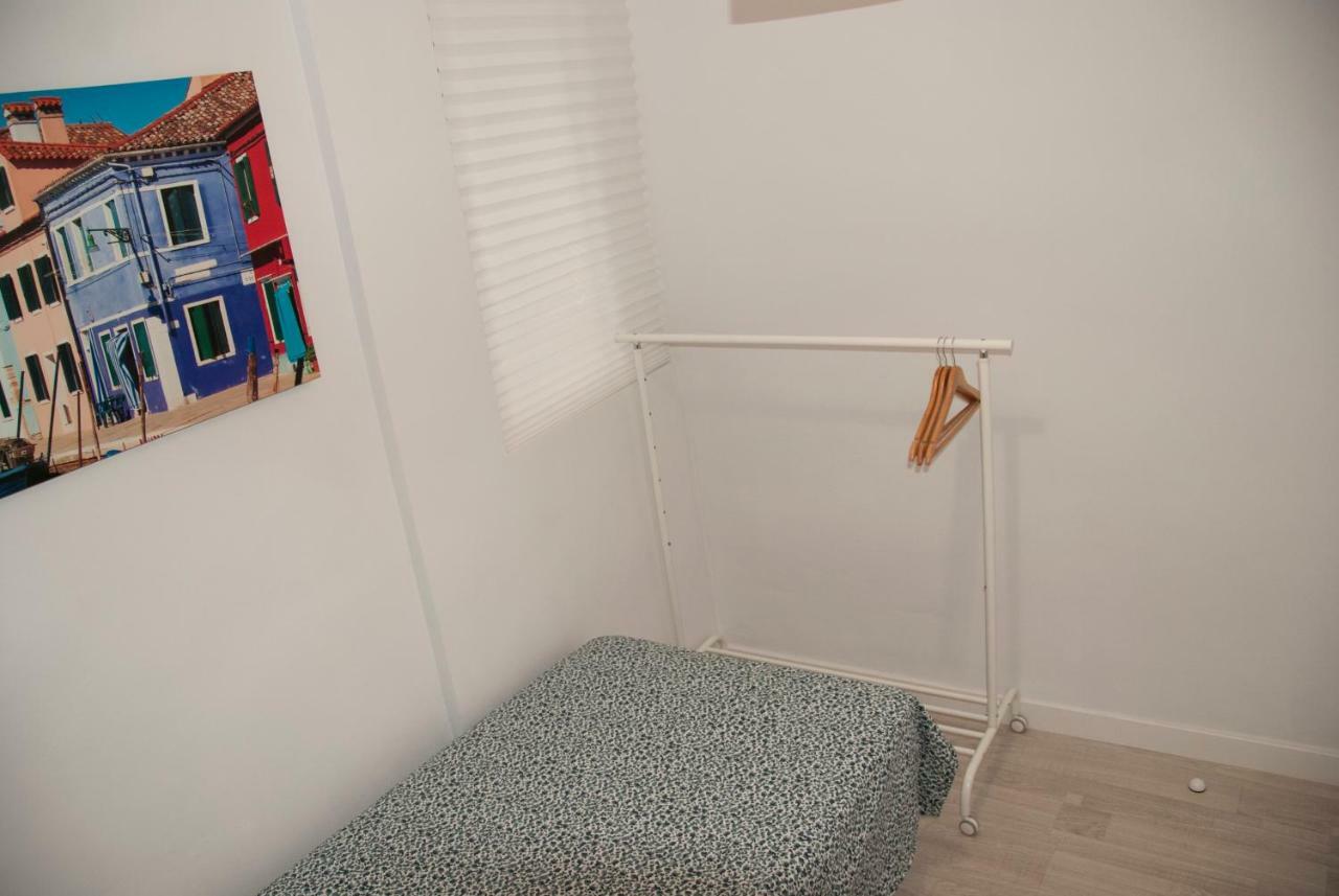 Plaza De Toro Studio Apartment อาลิกันเต ภายนอก รูปภาพ